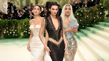 Kim Kardashian Kendall Jenner Kylie Jenner Met Gala