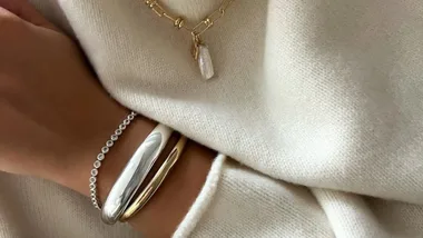 Mejuri jewellery