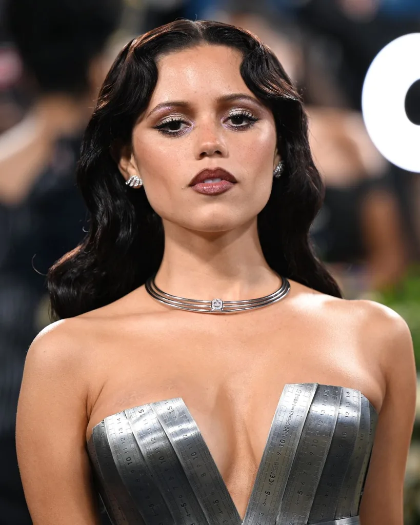Jenna Ortega Met gala beauty 2025