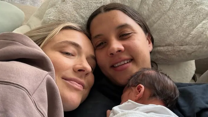 Soccer Mums in Love – Sam Kerr and Kristie Mewis Introduce Their Son to the World