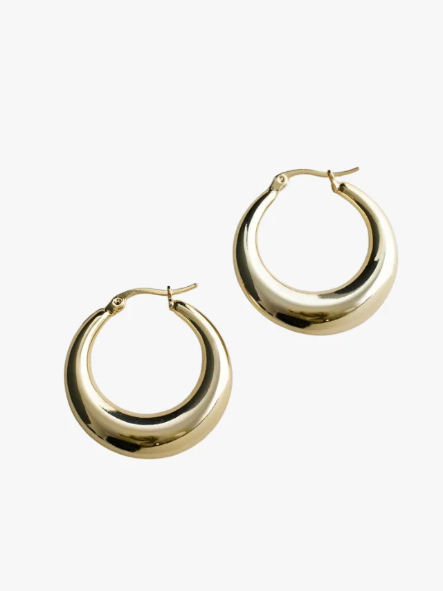RELIQUIA
Coralia Hoop Earrings