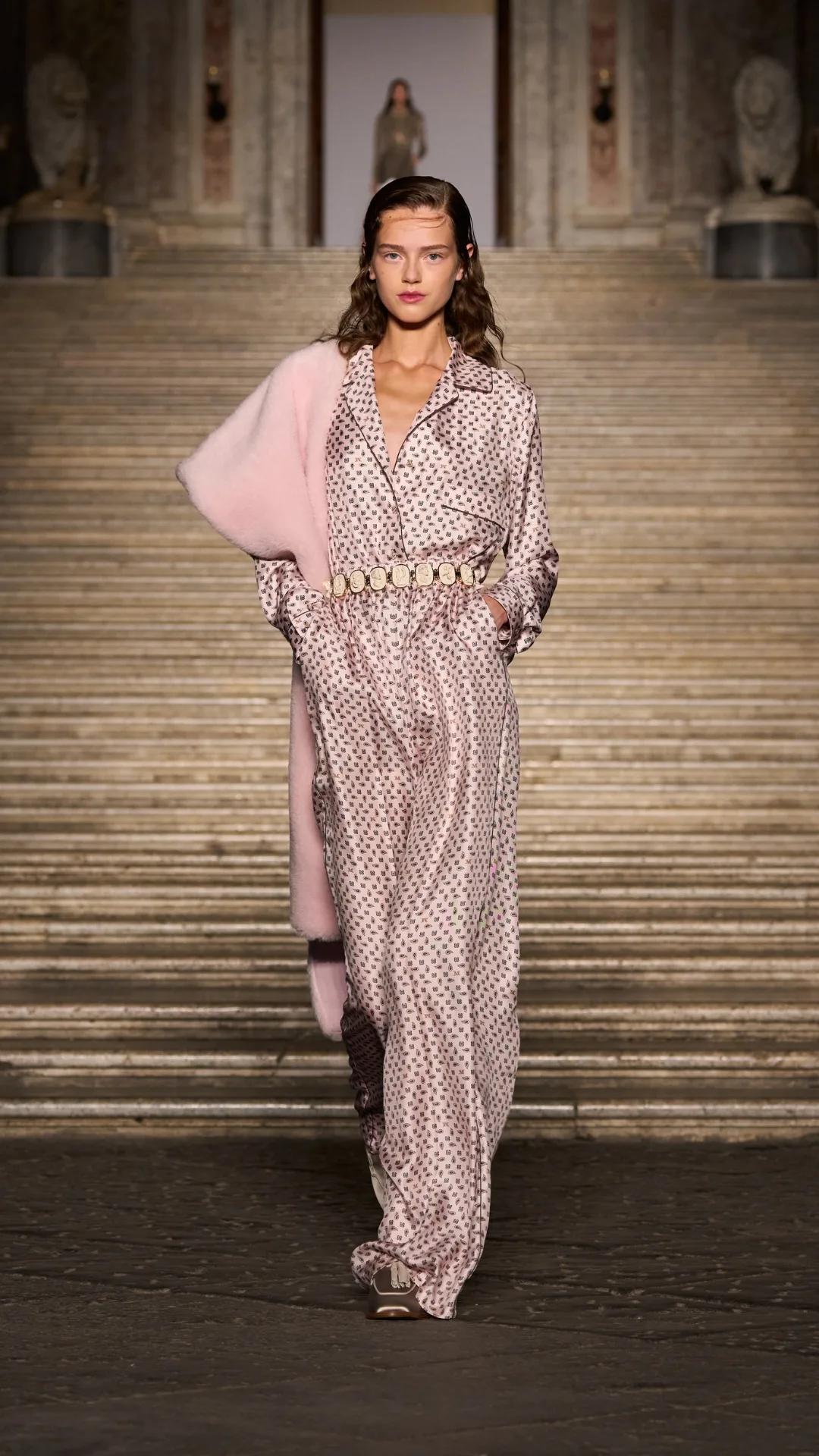 MAX MARA RESORT 2026 RUNWAY SHOW