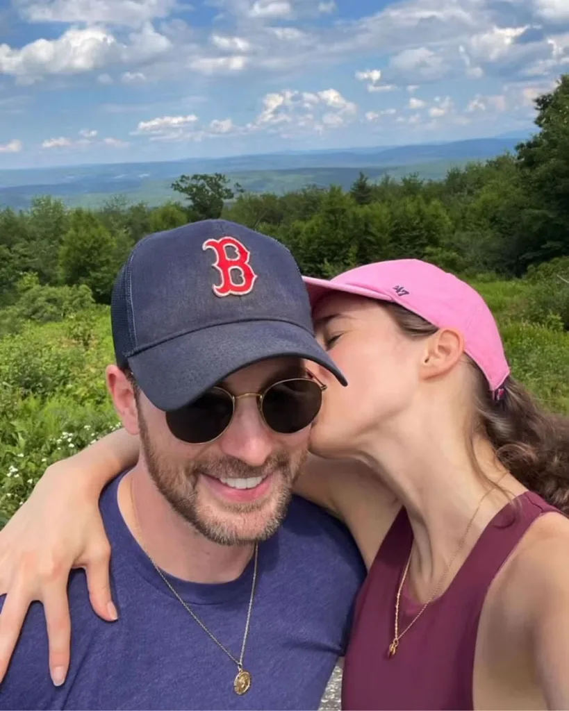 chris evans wife alba baptista