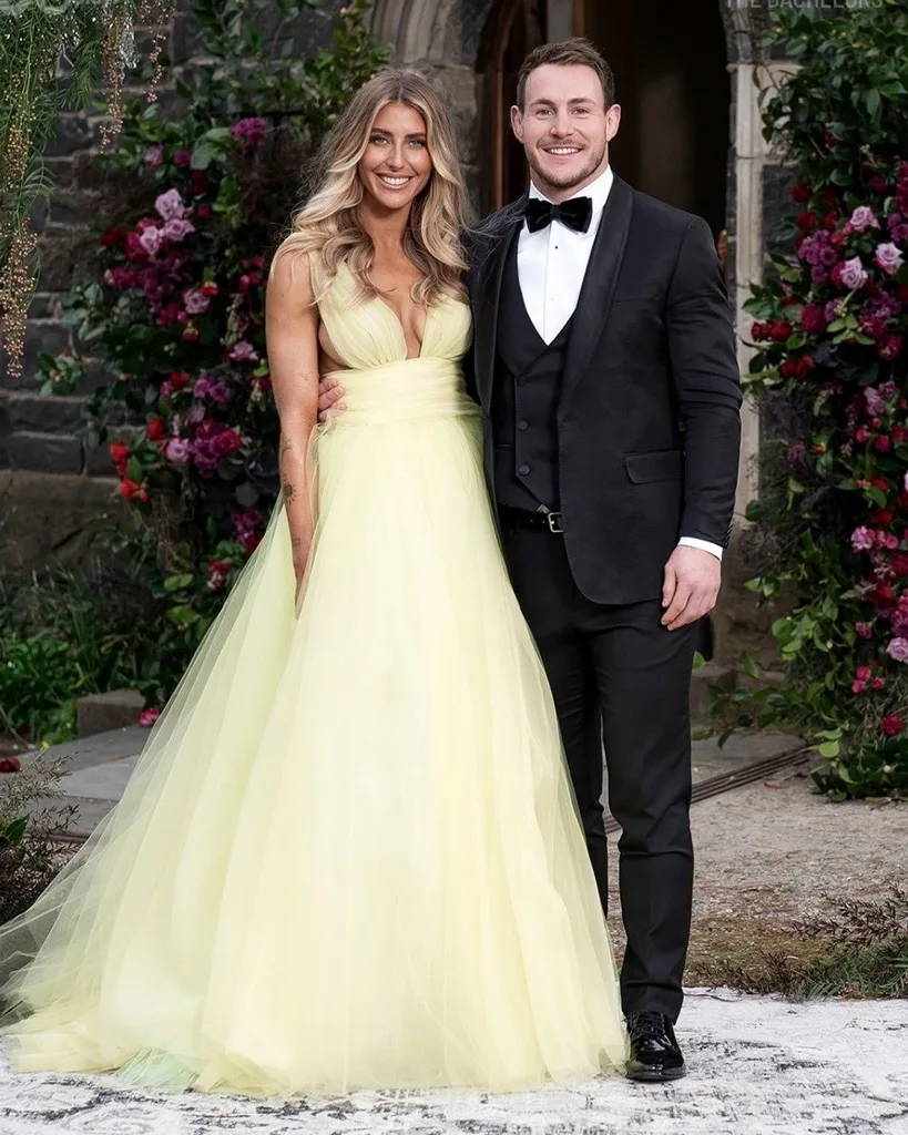 luke bateman tiktok and bachelor