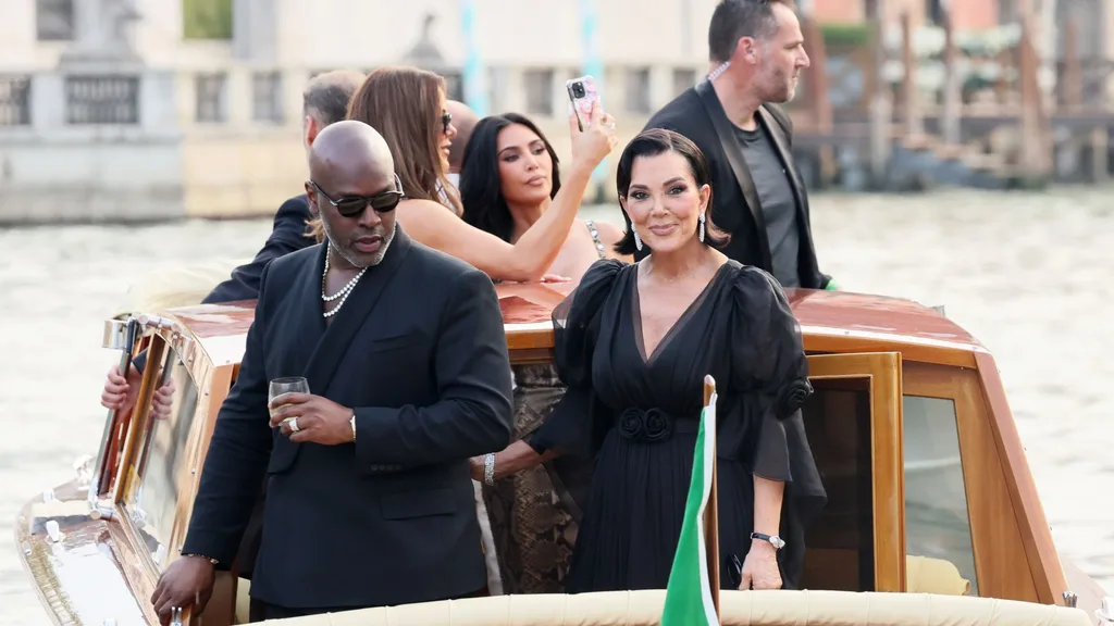 jeff Bezos celebrities wedding Kris Jenner