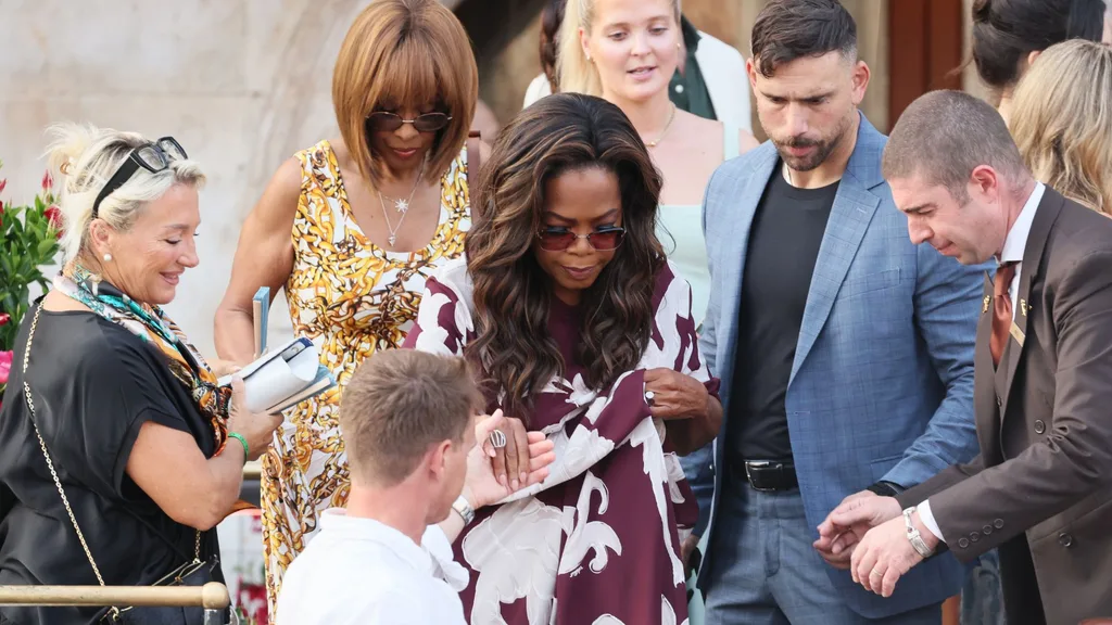 jeff Bezos celebrities wedding Oprah Winfrey Gayle King