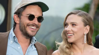 scarlett johansson jurassic world premiere