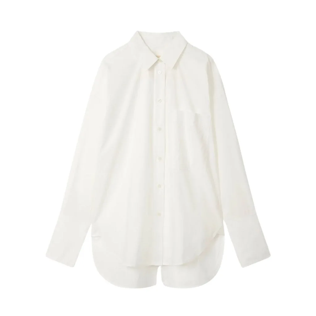 Lee Mathews white shirt