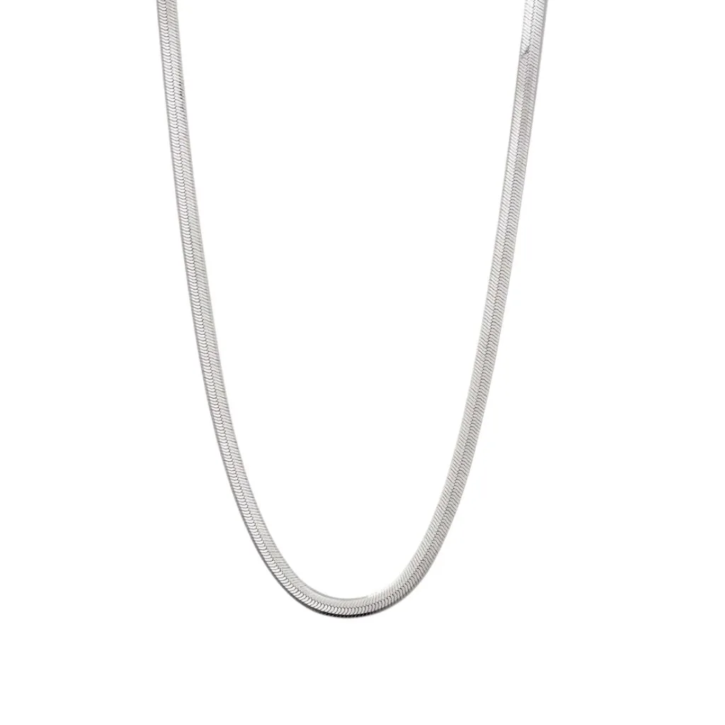 Mejuri Bold herringbone chain necklace