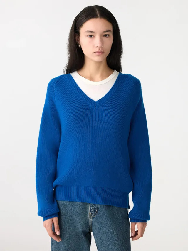 Best Knitwear Brands_marie claire_BASSIKE
Zip Detail V Neck Knit