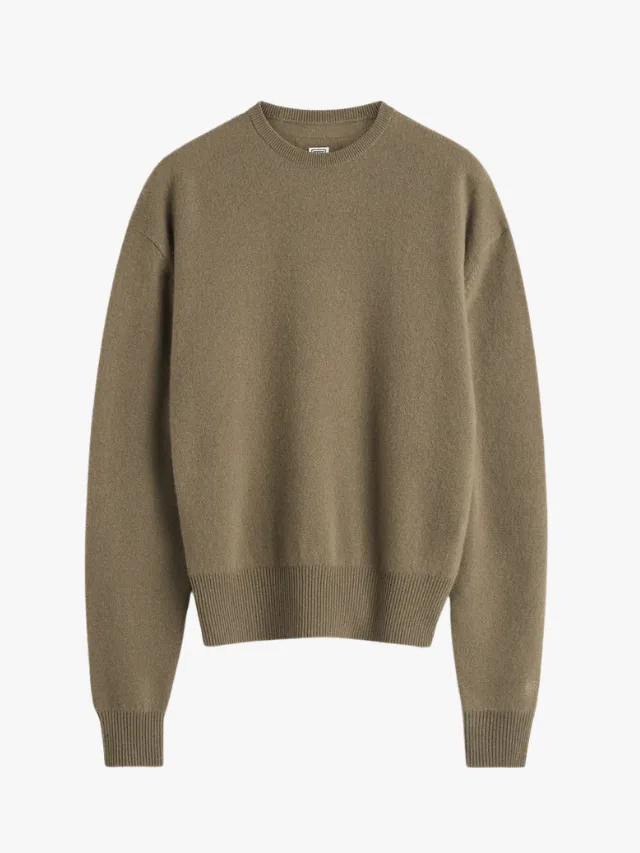 Best Knitwear Brands_marie claire_TOTEME
Classic Cashmere Crew Knit