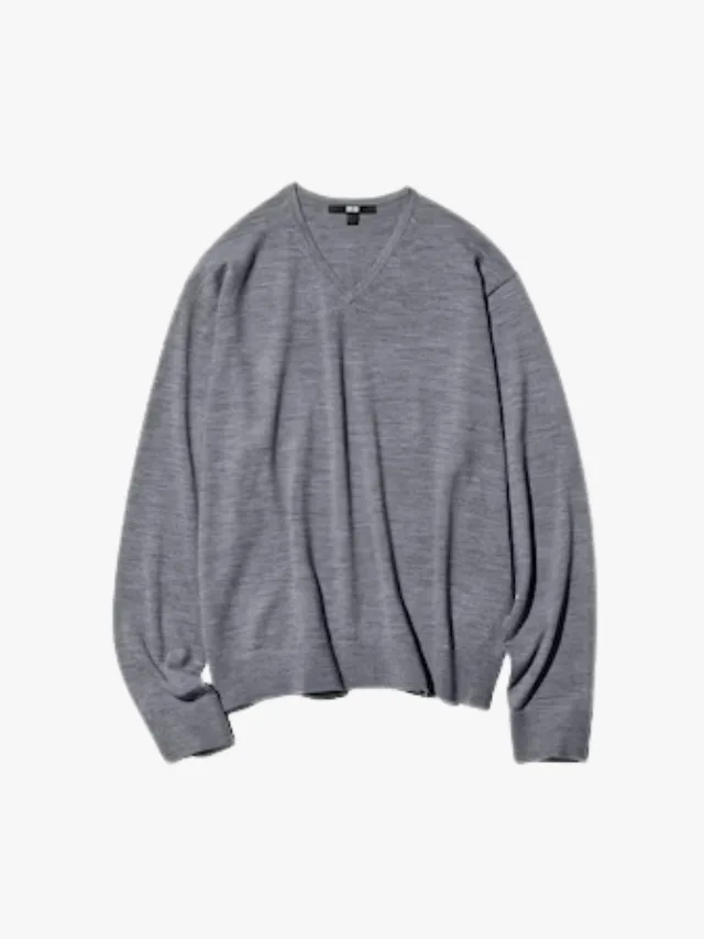 Best Knitwear Brands_marie claire_UNIQLO
100% Australian Merino V-Neck Sweater