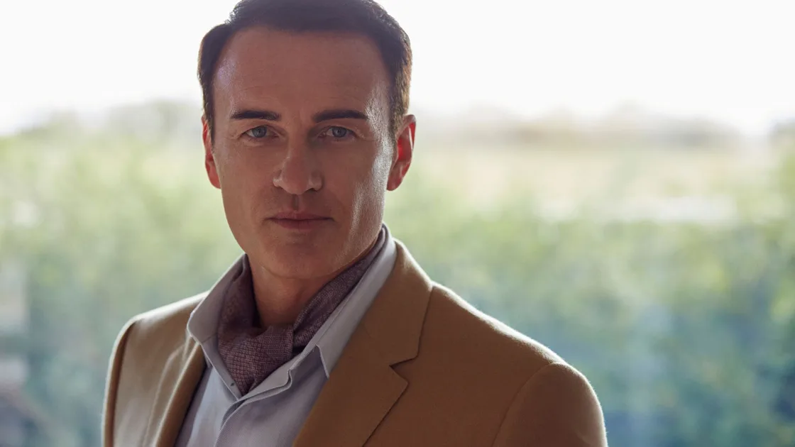 Julian McMahon, Star von Charmed & Fantastic Four, ist im Alter von 56 ...