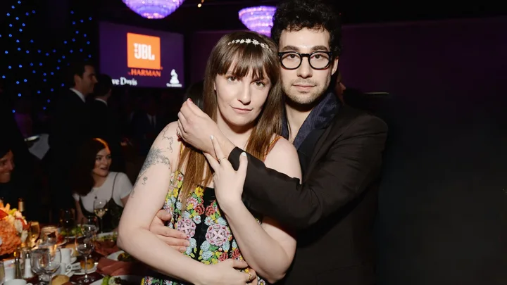 Did The Lena Dunham & Jack Antonoff Relationship Lore Inspire ‘Too Much’?
