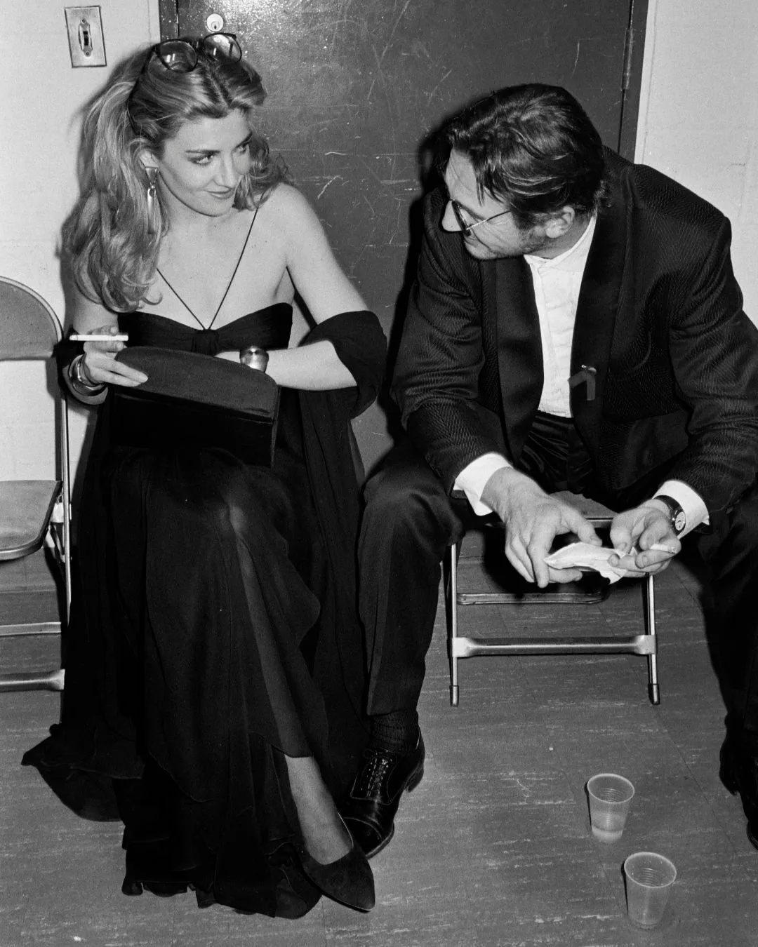 Natasha Richardson and Liam Neeson backstage at the 1993 CDFA awards. 