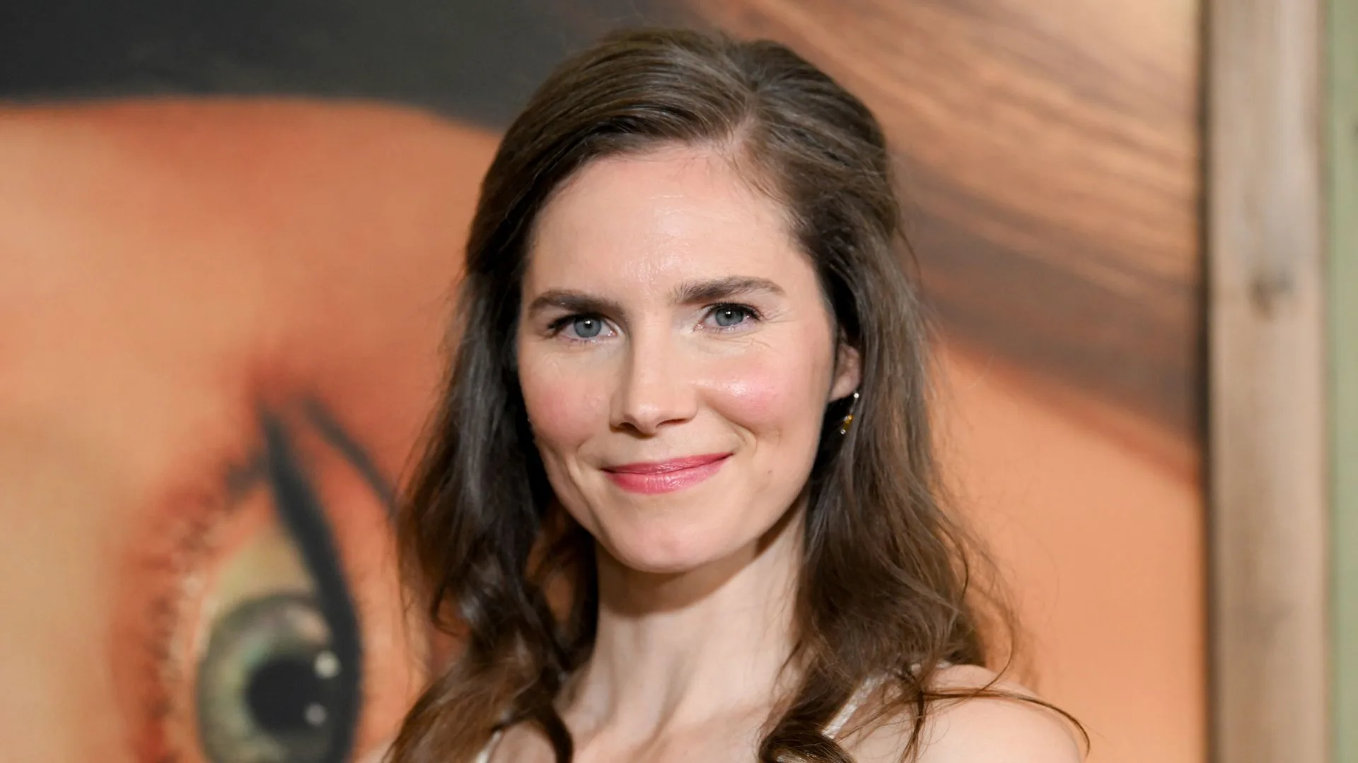 A photo of amanda knox now in august 2025