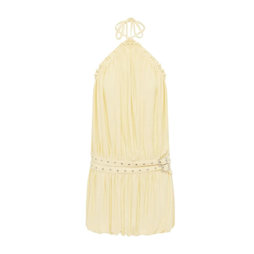 bella hadid with jean