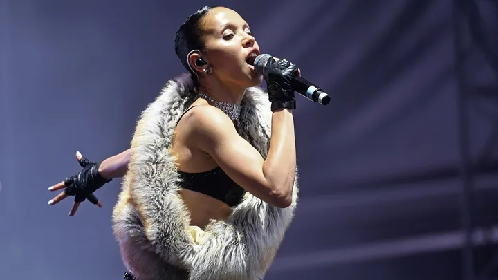 Did FKA Twigs Just Announce Her New Album With A Fake Pregnancy?