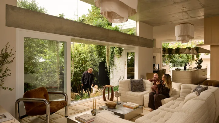 Inside The Very Chic Brisbane Home of Dissh CEO Lucy Henry-Hicks