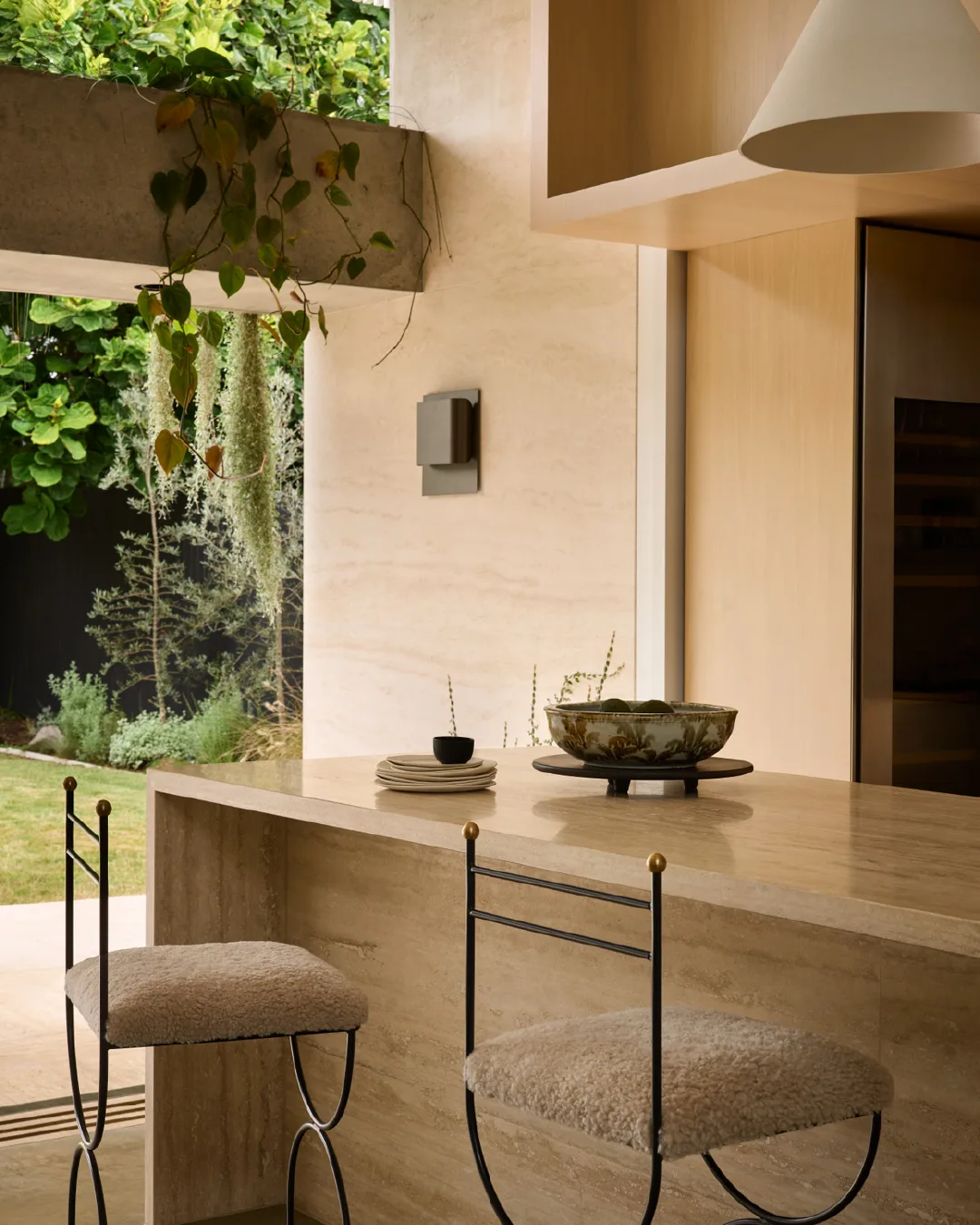 Lucy Henry-Hicks Dissh