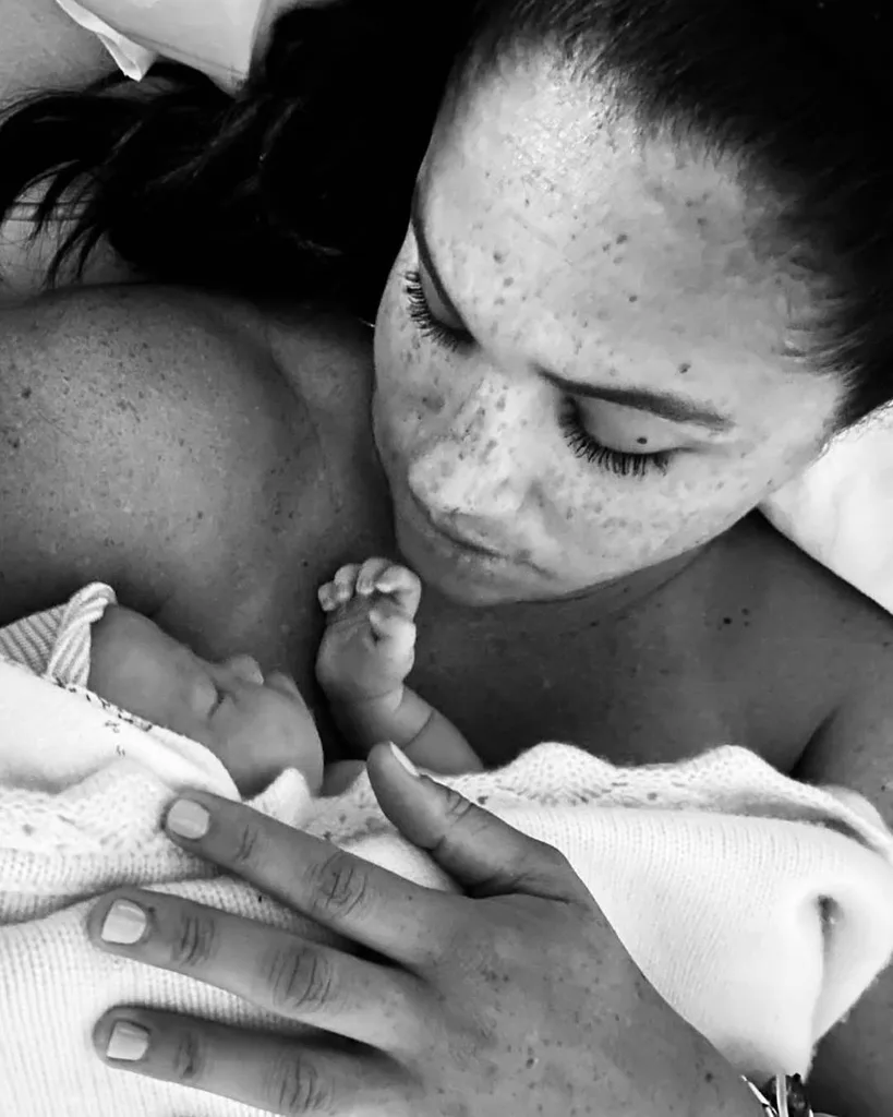 meghan and newborn daughter princess lilibet