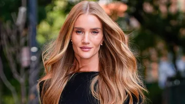 Rosie Huntington Whiteley glowing skin