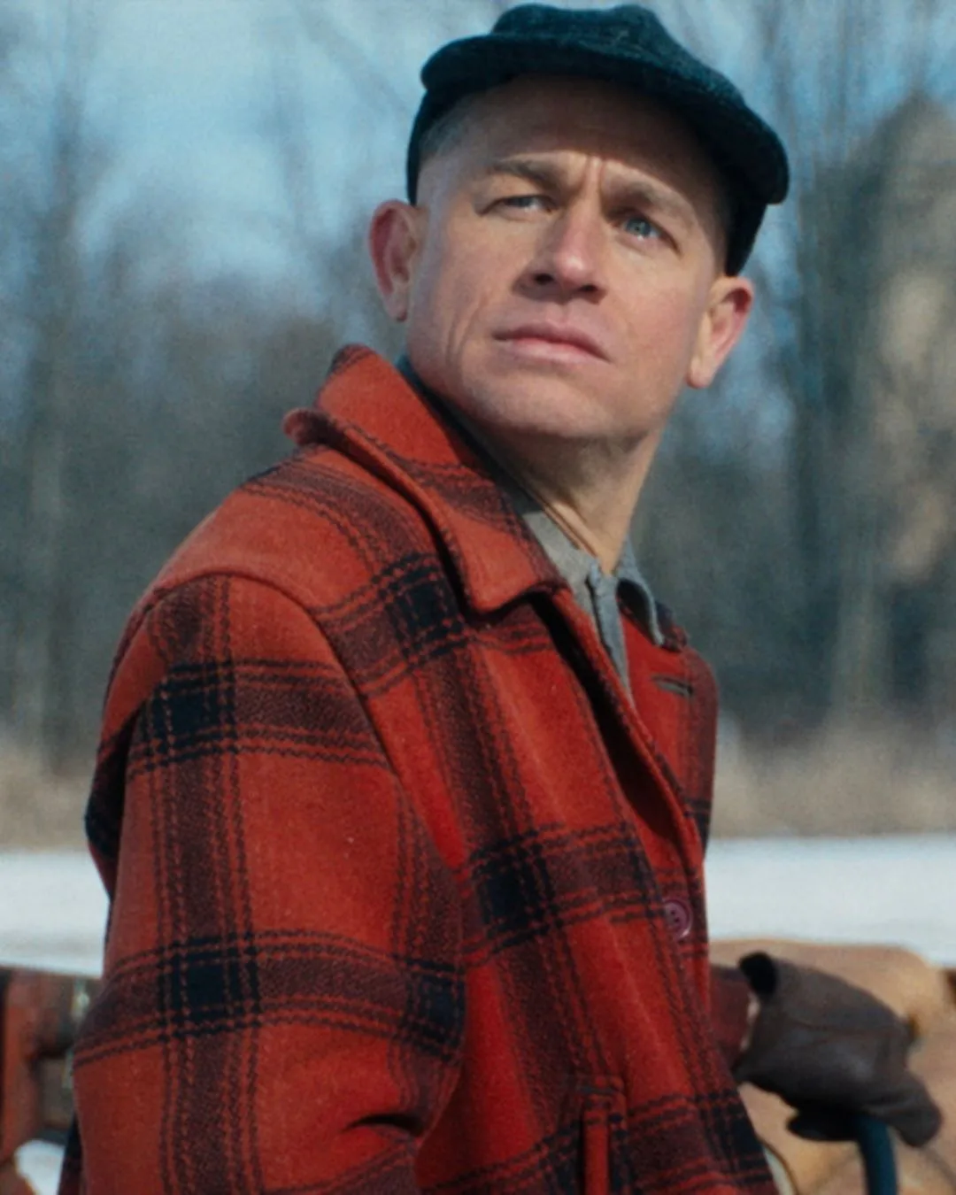 charlie hunnam as ed gein in monsters: the ed gein story