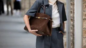 These Are The Best Mid-Tier Luxury Handbags Under $1,000 That Will Actually Outlast 1 Year