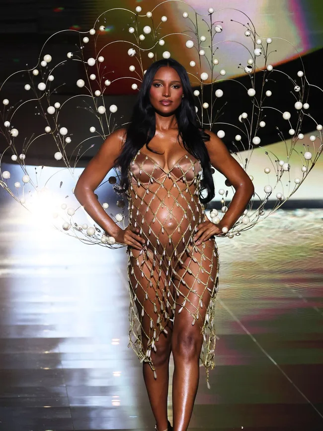 2025 Victoria's secret fashion show