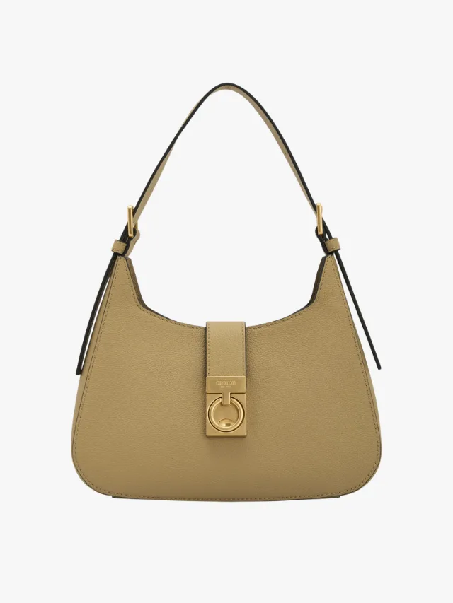 Early Black Friday Sales_OROTON
Yvonne Baguette