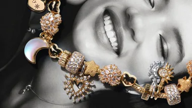 Planning To Gift Jewellery These Holidays? Here’s Where To Start