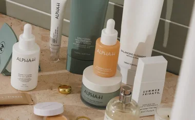 Get Ahead Of Your Christmas Shopping: Alpha-H Has Discounted Holiday Gifts This Black Friday