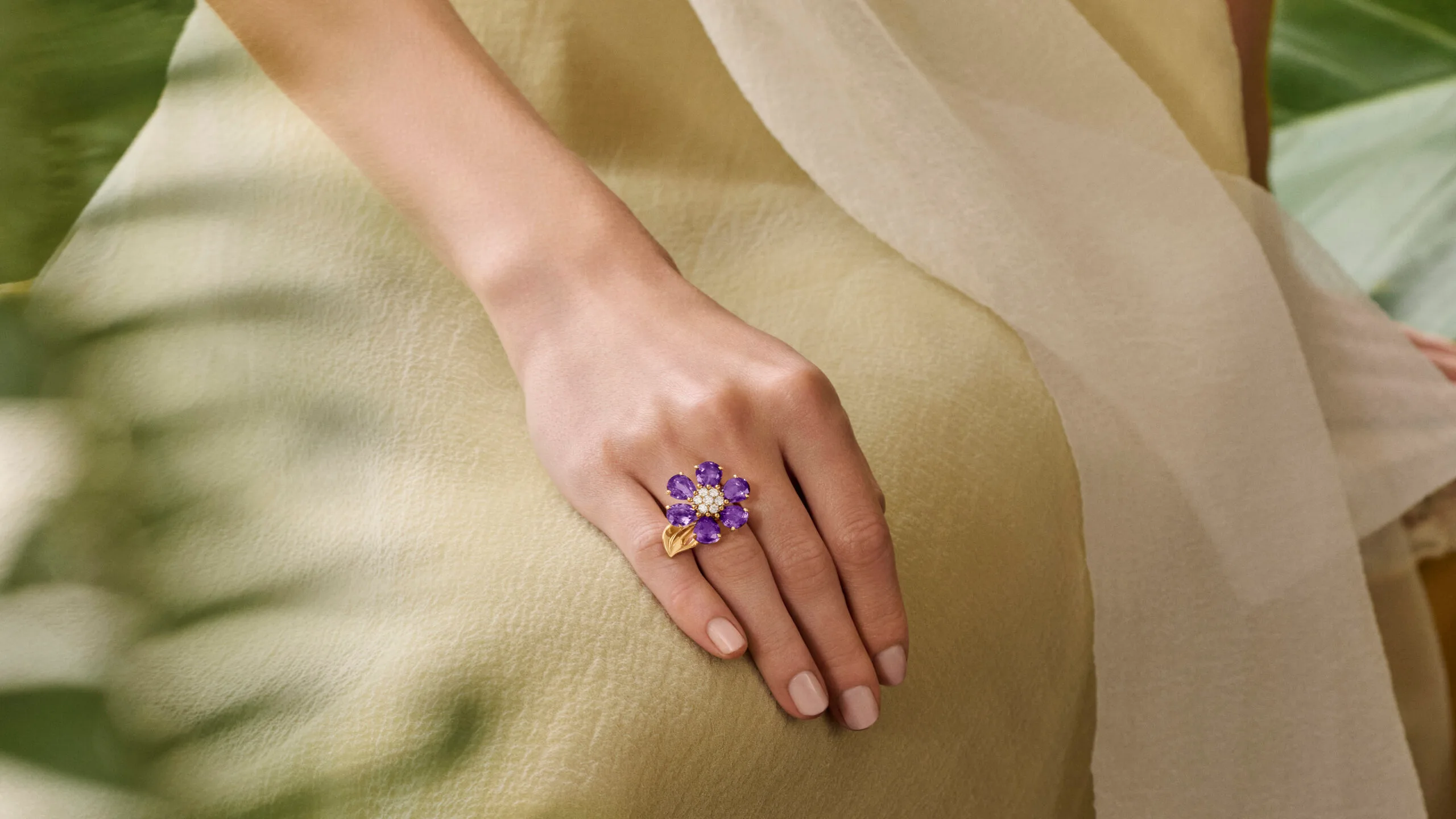 Image courtesy of Van Cleef & Arpels