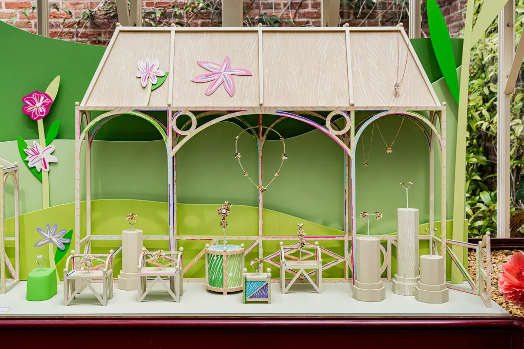 Image courtesy of Van Cleef & Arpels.