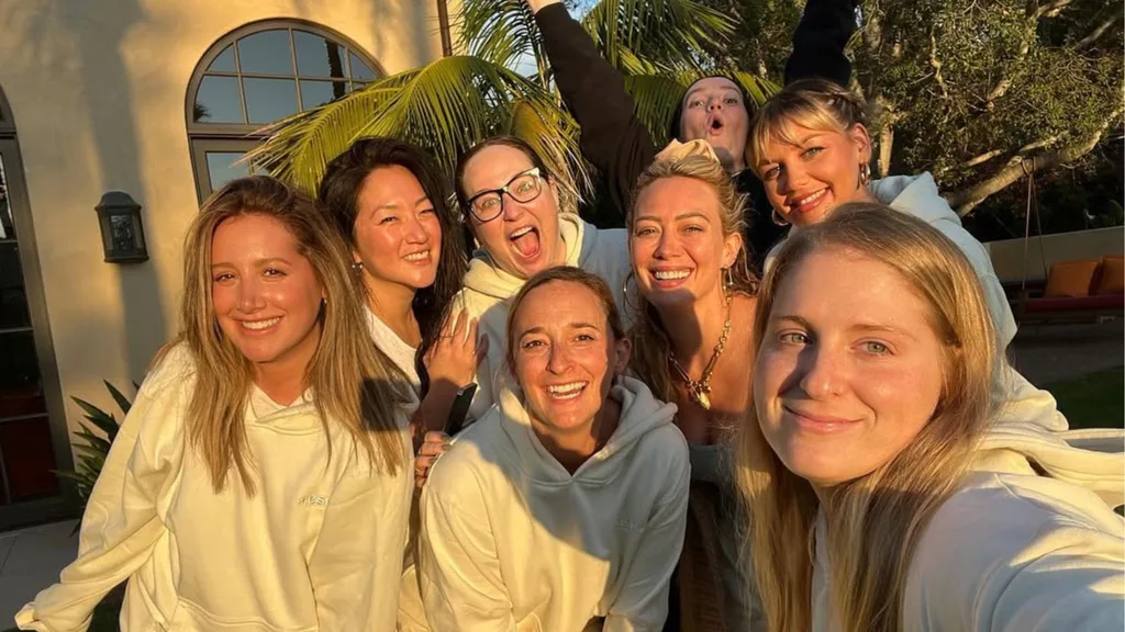 Toxic Mum Group Ashley Tisdale