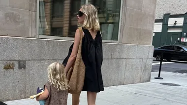 elsa hosk and her daughter