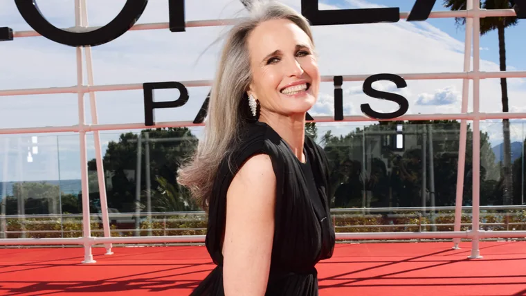 Andie MacDowell: “We Can’t Waste Our Lives Beating Ourselves Up”