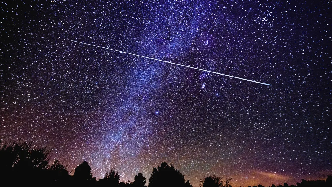 When & Where To See The Eta Aquarids Meteor Shower Lighting Up Australian Skies This Week