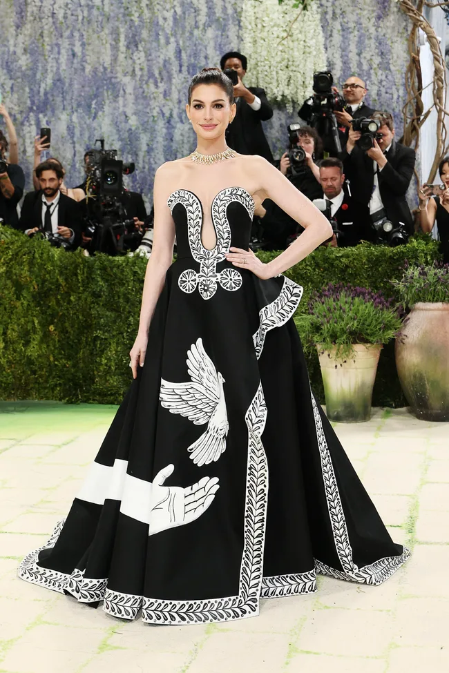 Anne Hathaway attends the 2026 Met Gala celebrating "Costume Art" at the Metropolitan Museum of Art on May 04, 2026 in New York City. (Photo by Mike Coppola/Getty Images)