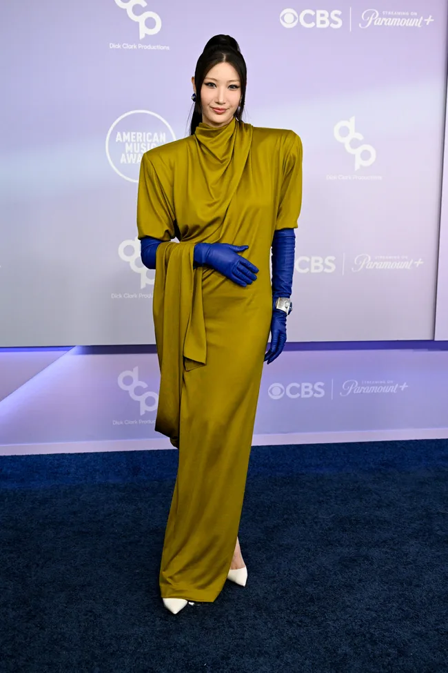 Ejae at The 52nd American Music Awards