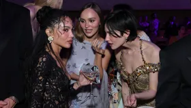 In A Rare Move, We&rsquo;ve Been Blessed With Photos From Inside The Met Gala