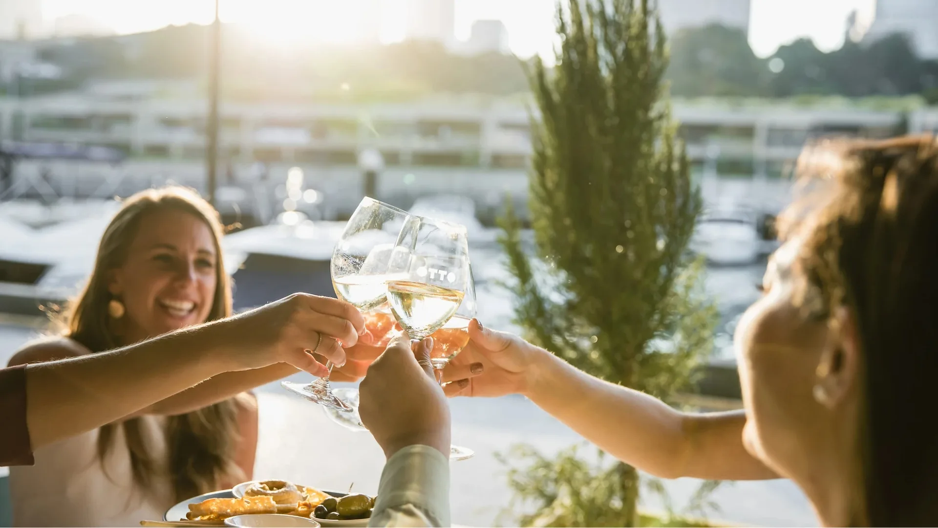 Everything A Sommelier Wants You To Know About Ordering Wine