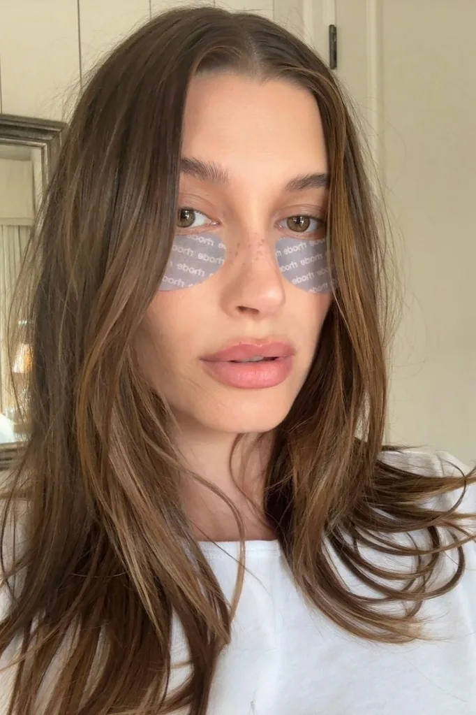 Hailey Bieber peptide eye masks