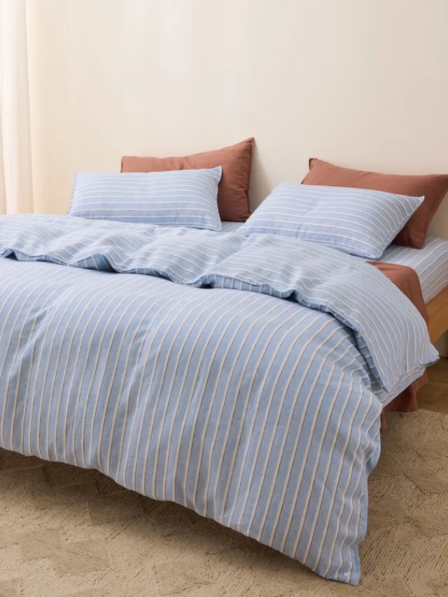 SHEET SOCIETY
Eve Linen Quilt Cover Set