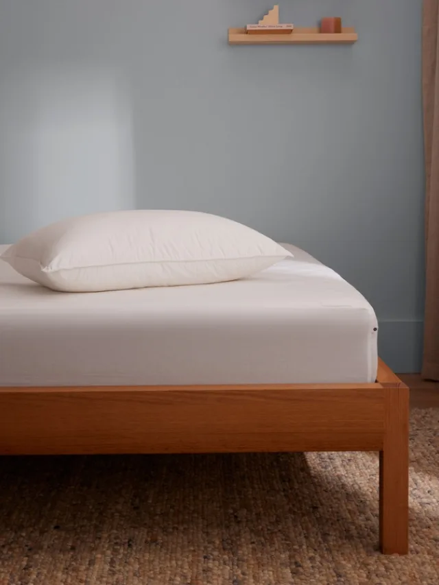 SHEET SOCIETY
Cloud Corn Medium & Firm Pillow