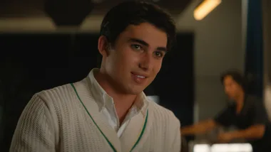 Charlie Evans as Hunter Davenport