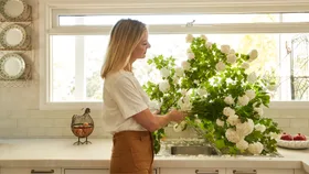 marie claire&rsquo;s Guide To Living Beautifully&mdash;Expert Advice On Entertaining, Decorating & Decluttering