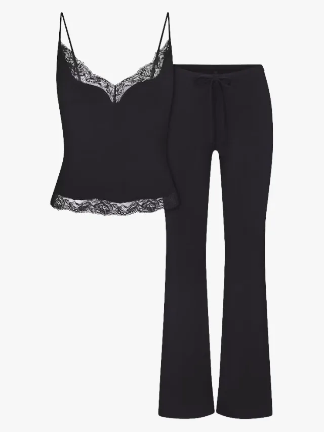 SKIMS
Lace Cami And Pant Sleep Set