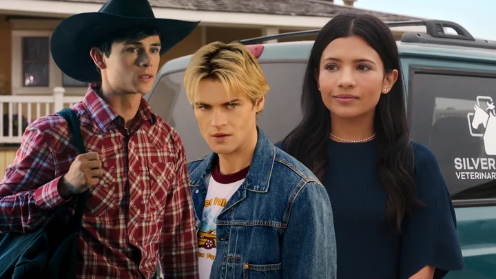 What Times Does ‘My Life With The Walter Boys’ Come Out In Australia Today?