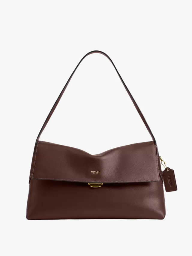 COACH
Chelsea Shoulder Bag 36